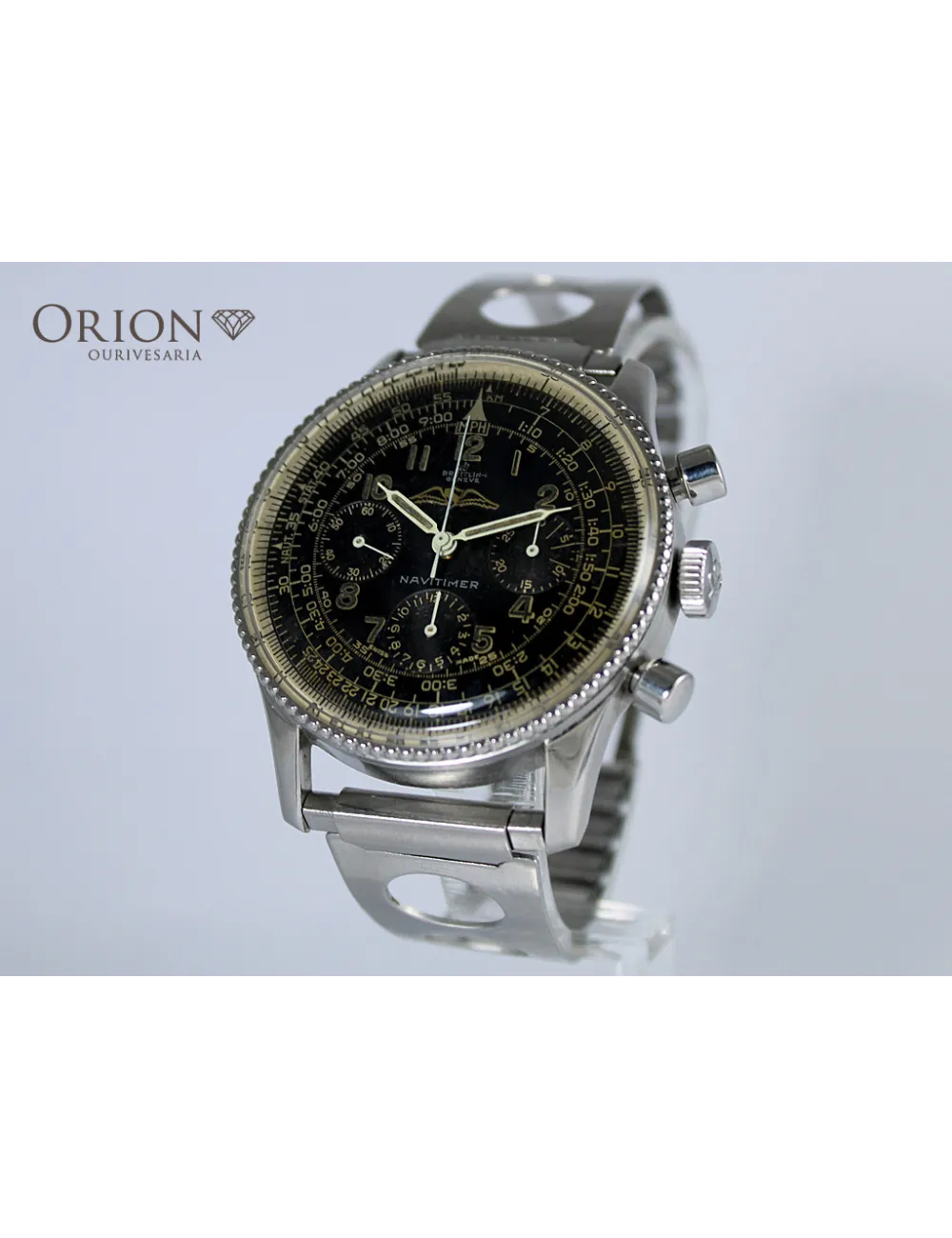 Breitling Navitimer