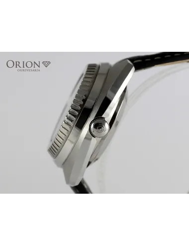 Pre-owned Certina watch