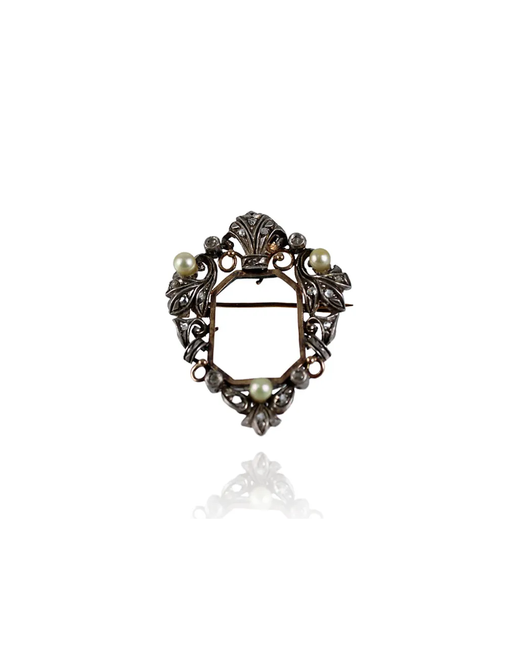 Brooch