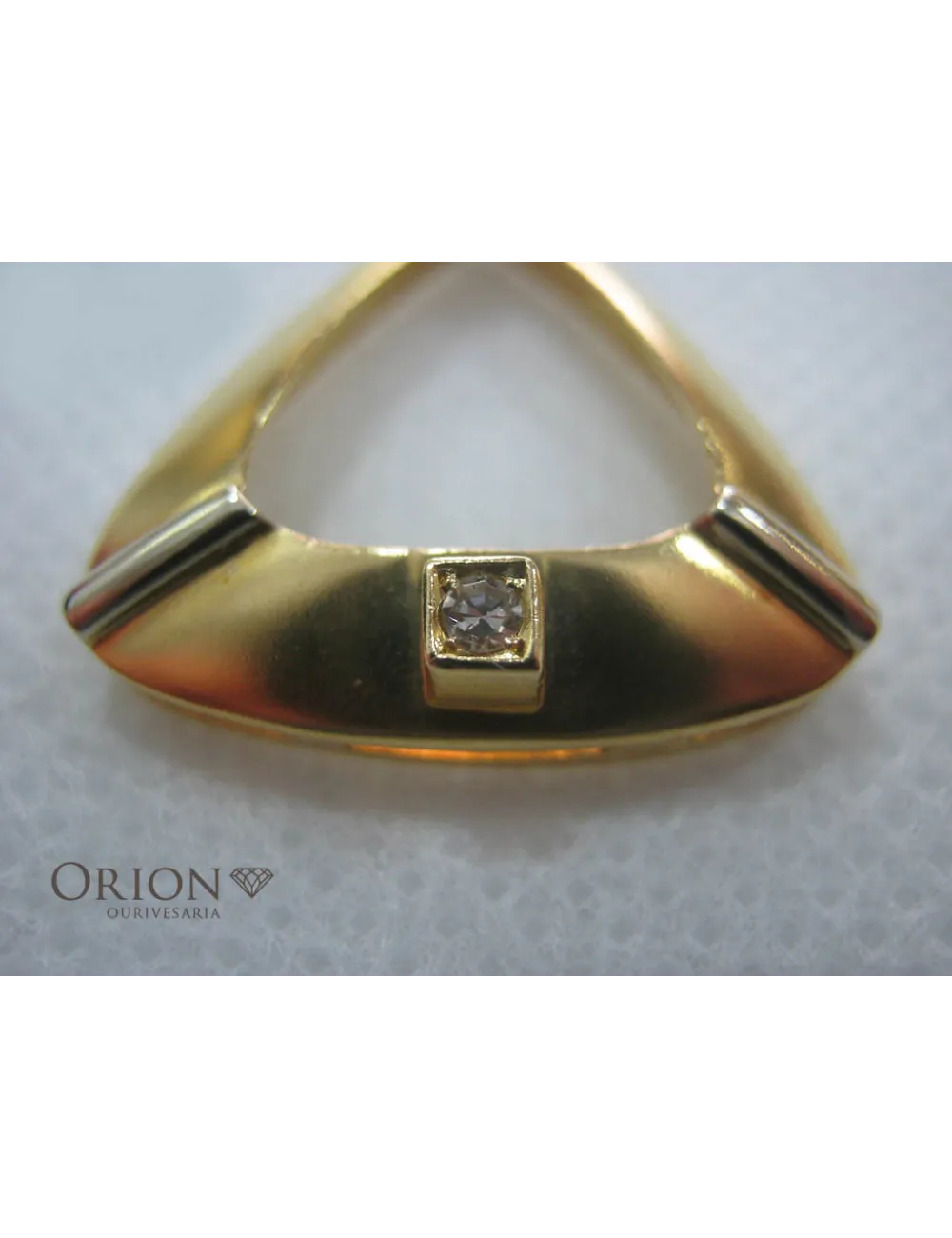 Pendente em ouro usado