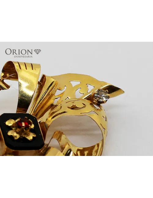Brooch