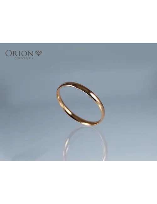 Gold wedding ring