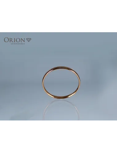 Gold wedding ring