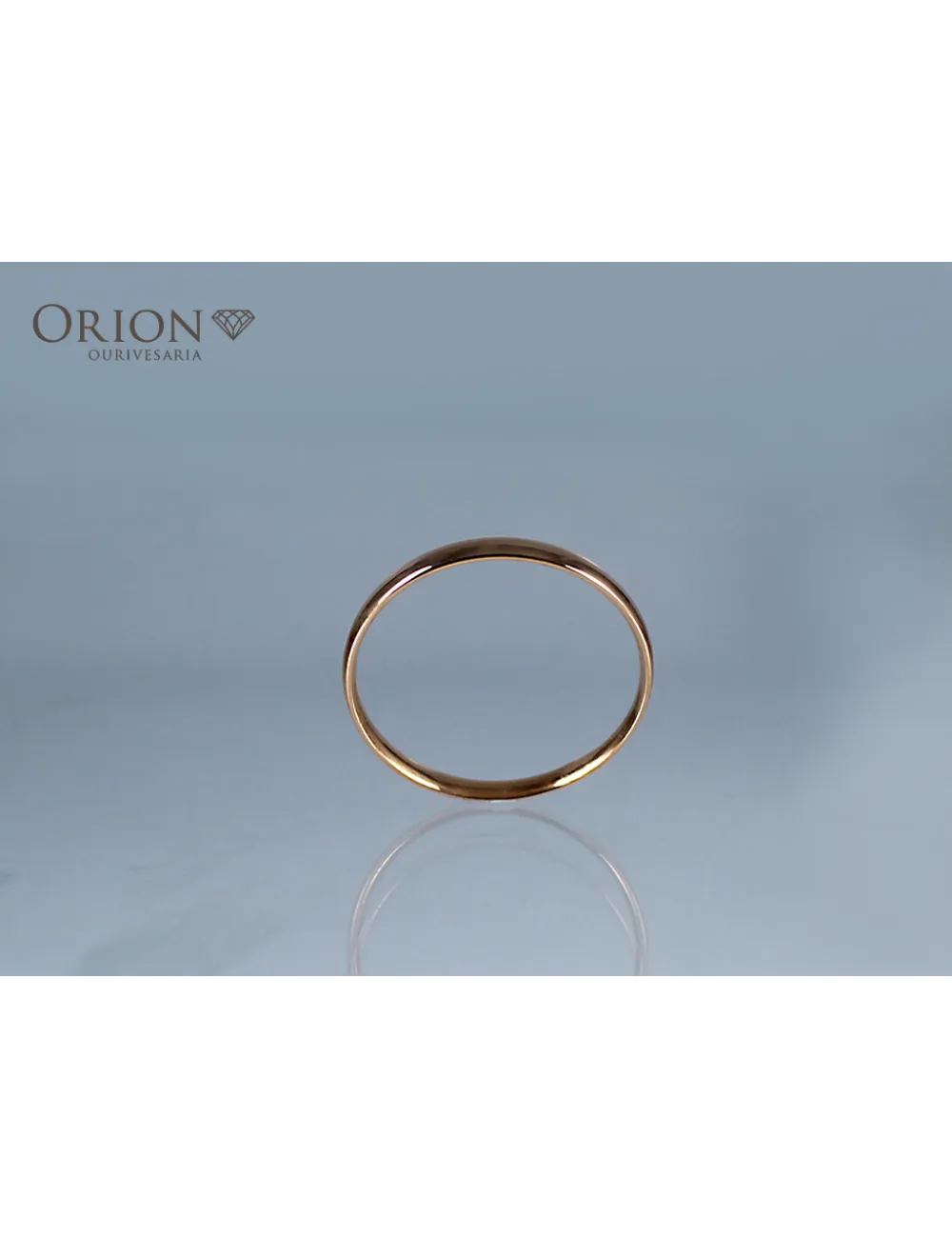 Gold wedding ring