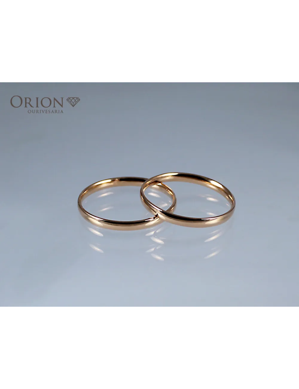 Gold wedding ring