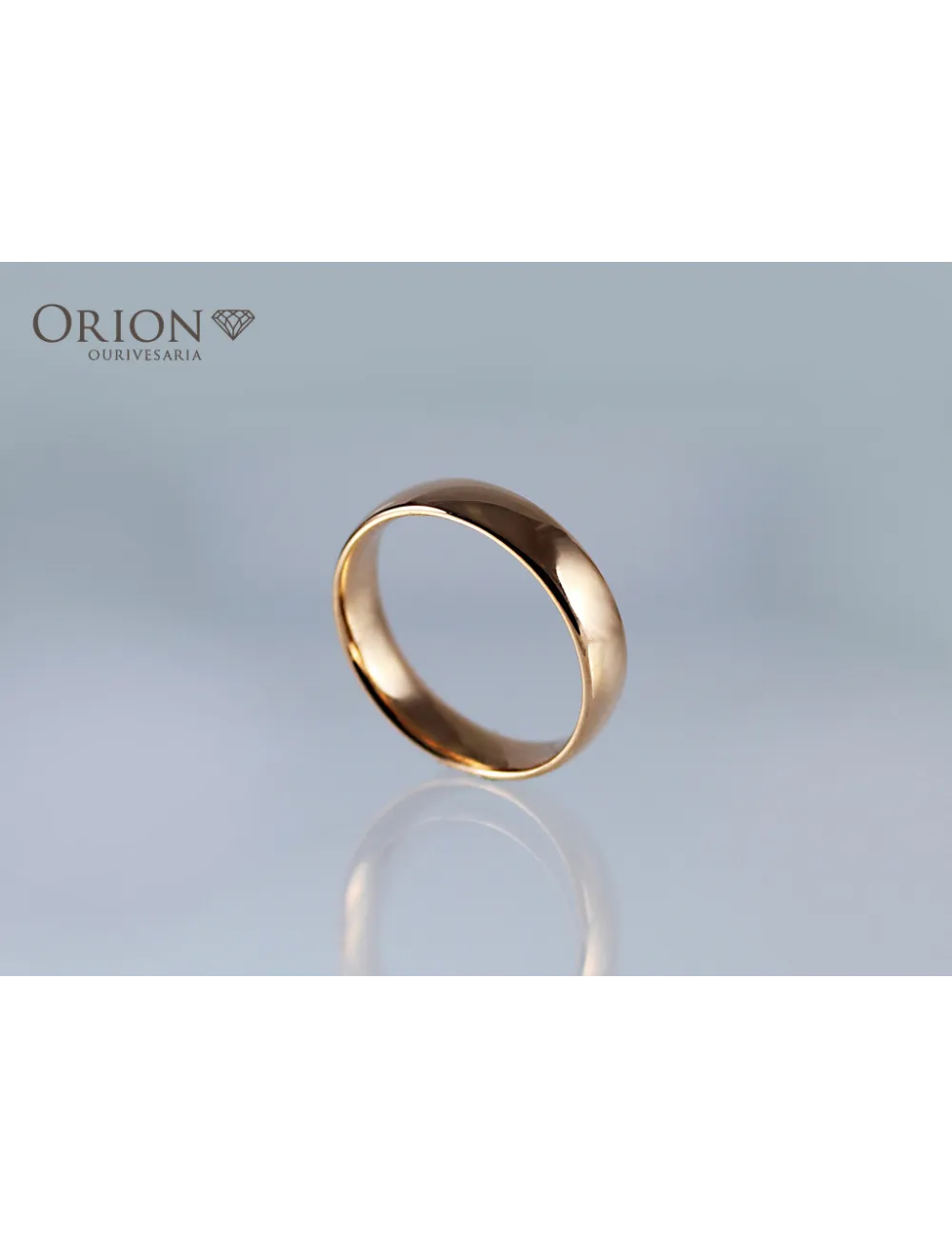 Gold wedding ring