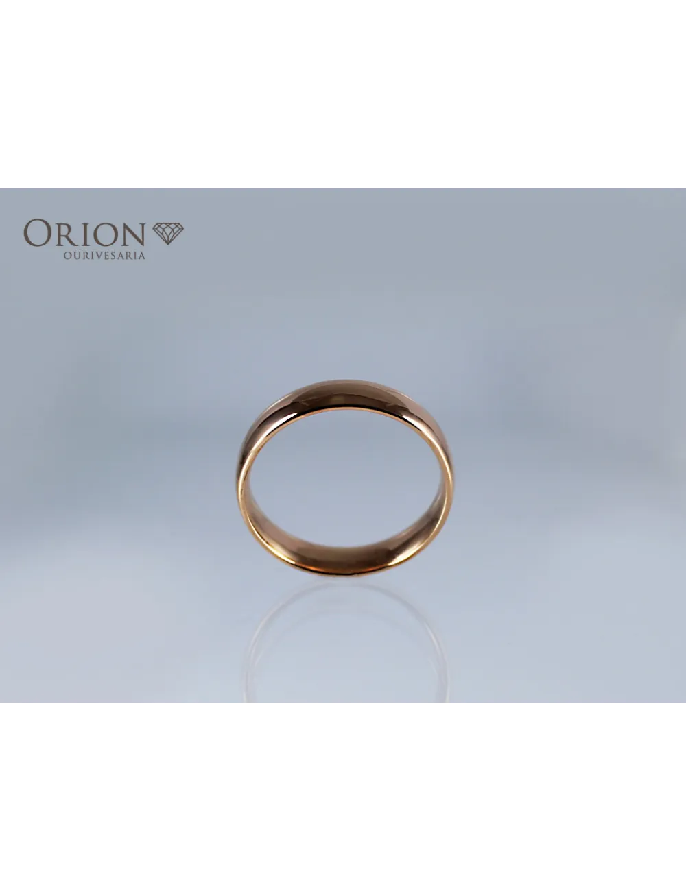Gold wedding ring
