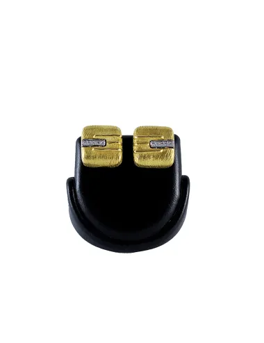 Pre-owned gold earrings