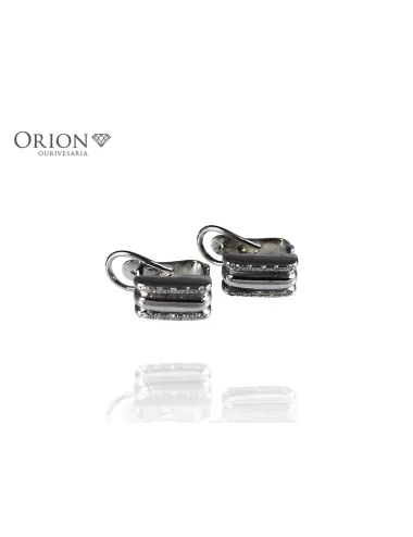 Pre-owned gold earrings