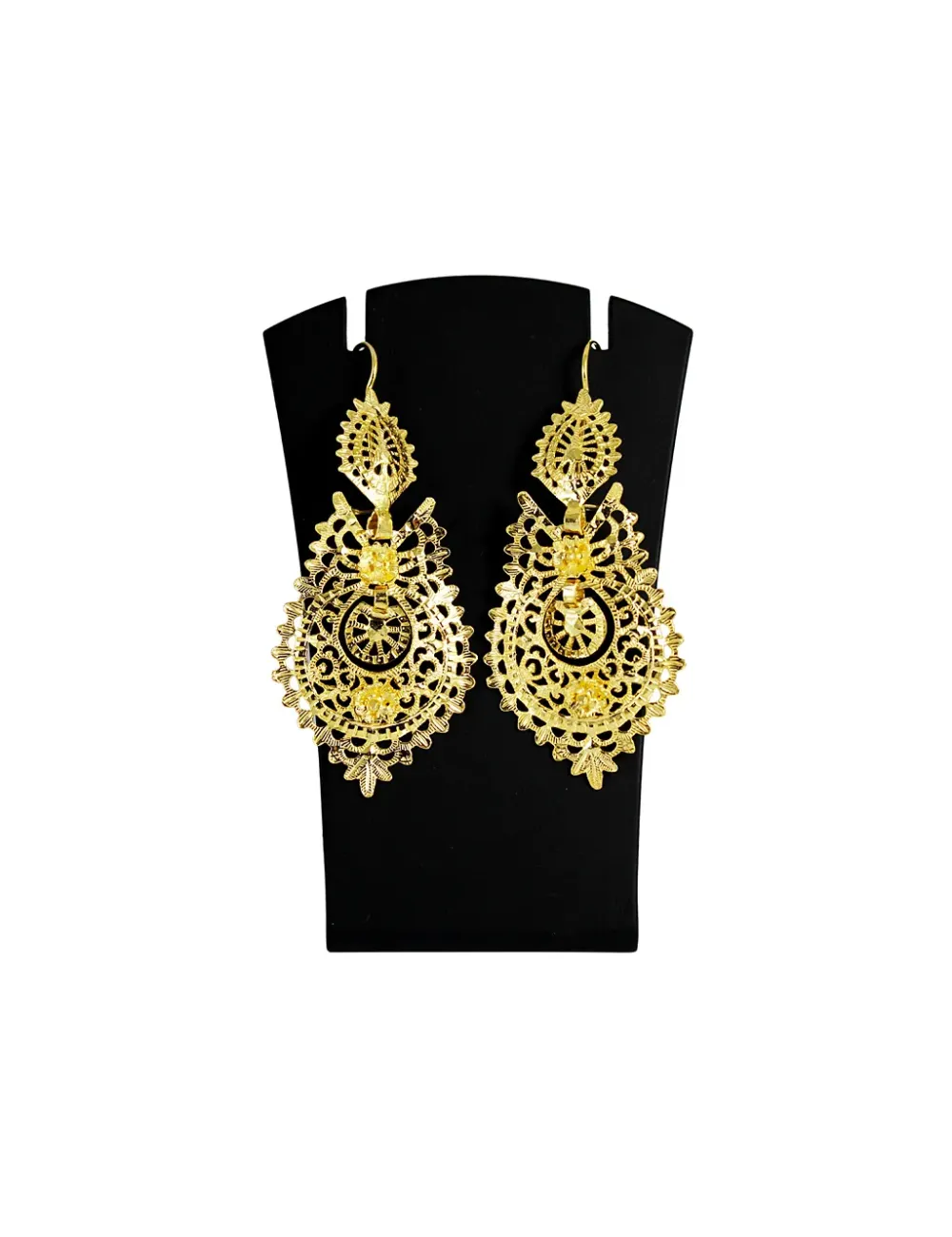 Royal-style earrings