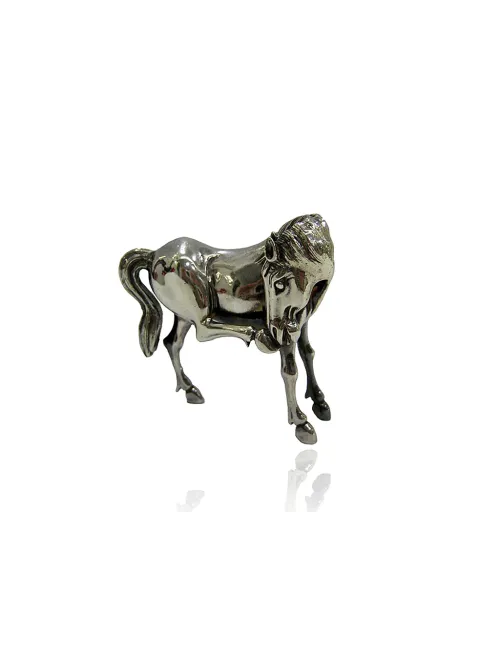 Cavalo em Prata