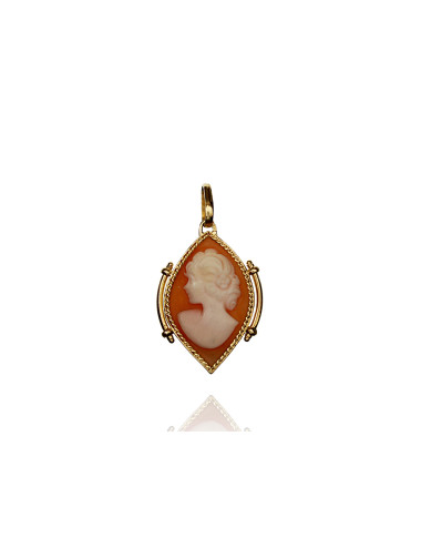 Pre-owned Gold Pendant